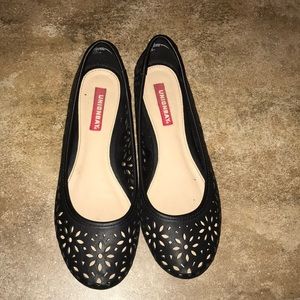 unionbay  black flats